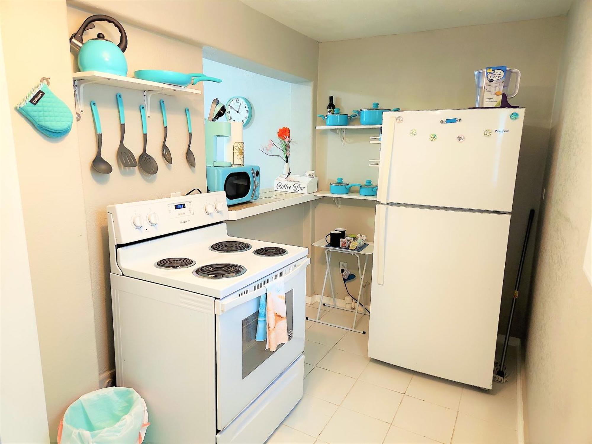 Casaazul-2605A-Couples Retreat By Beach & Pleasure Pier 1 Block Away- 2Bed 2Bath- 7 Minutes To Cruise Terminal Galveston Buitenkant foto
